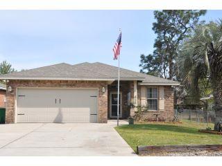 Property in Niceville, FL thumbnail 3