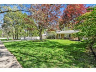 Property in Camp Hill, PA 17011 thumbnail 2