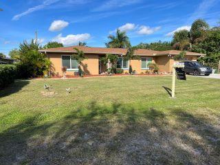 Property in Port Saint Lucie, FL thumbnail 4