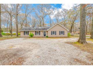 Property in Gloucester, VA thumbnail 1