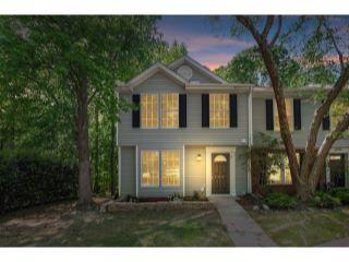 Property in Cary, NC thumbnail 2