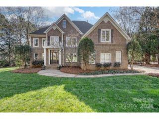 Property in Mooresville, NC thumbnail 3
