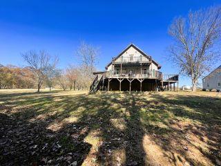Property in Mammoth Spring, AR thumbnail 1