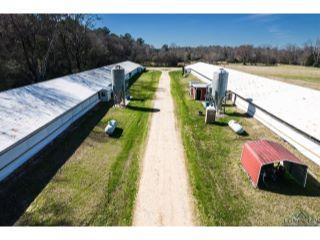 Property in Carthage, TX thumbnail 6