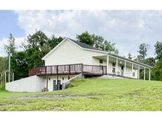 Property in Crab Orchard, KY thumbnail 3