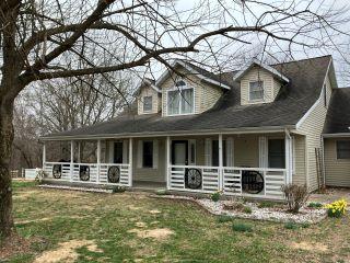 Property in Murphysboro, IL thumbnail 2