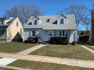 Property in Uniondale, NY thumbnail 1