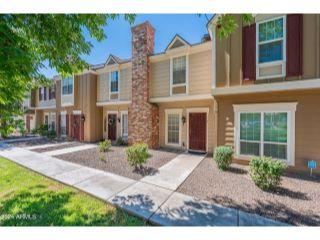 Property in Phoenix, AZ 85027 thumbnail 0