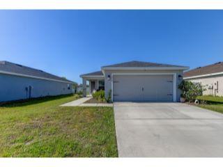 Property in Zephyrhills, FL thumbnail 2