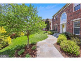 Property in Herndon, VA 20171 thumbnail 2