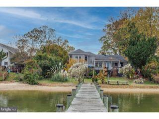 Property in Cobb island, MD 20625 thumbnail 0