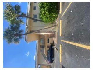 Property in Deerfield Beach, FL thumbnail 4