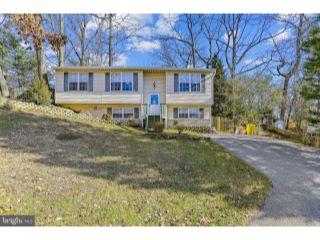 Property in Crownsville, MD thumbnail 2