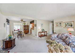 Property in Arlington, VA 22205 thumbnail 1