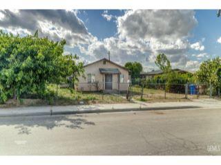 Property in Lamont, CA thumbnail 4