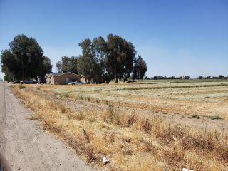 Property in Hanford, CA thumbnail 2