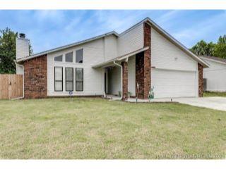 Property in Tulsa, OK thumbnail 4