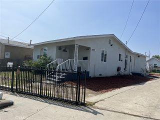 Property in Compton, CA thumbnail 3