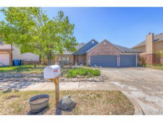 Property in Tulsa, OK thumbnail 1