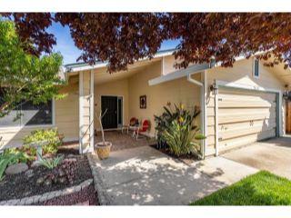 Property in Roseville, CA thumbnail 3