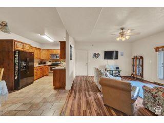 Property in Springville, UT thumbnail 4