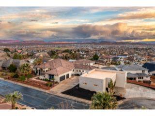 Property in St George, UT 84790 thumbnail 2