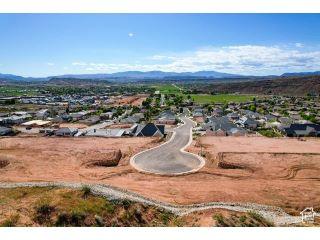 Property in Washington, UT 84780 thumbnail 0