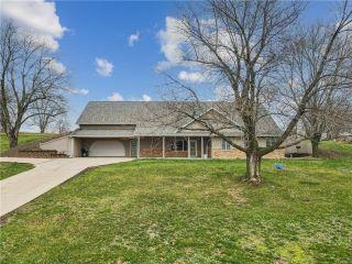 Property in Knoxville, IA thumbnail 1