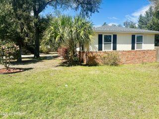 Property in Panama City, FL 32401 thumbnail 2