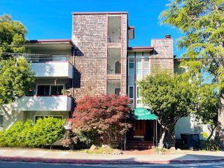 Property in Oakland, CA thumbnail 5