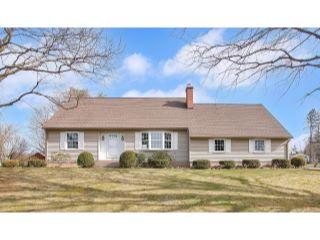 Property in Enfield, CT thumbnail 4
