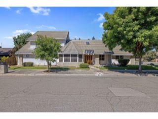 Property in Tulare, CA thumbnail 6