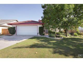 Property in Bakersfield, CA thumbnail 2