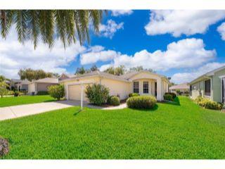 Property in Tavares, FL 32778 thumbnail 1