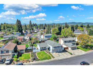 Property in Fairfield, CA 94534 thumbnail 2