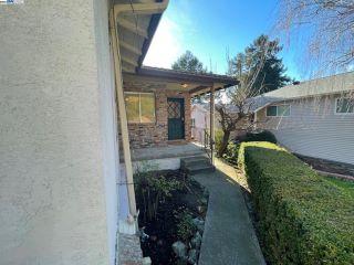 Property in Oakland, CA 94602 thumbnail 1