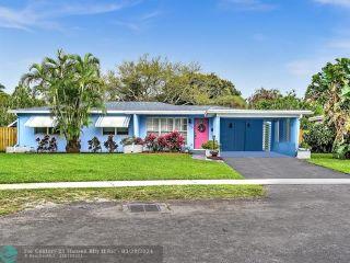 Property in Hollywood, FL 33021 thumbnail 0