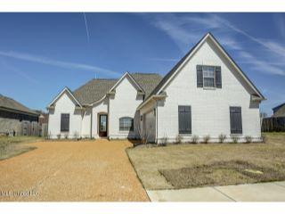 Property in Southaven, MS thumbnail 2