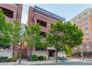 Property in Chicago, IL thumbnail 2