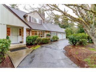 Property in Mercer Island, WA 98040 thumbnail 0