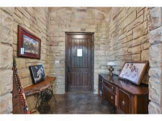 Property in Bryan, TX 77808 thumbnail 1