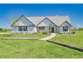 Property in Granbury, TX 76049 thumbnail 1