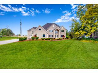 Property in Yorkville, IL thumbnail 1