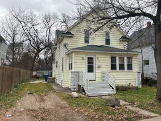 Property in Kalamazoo, MI thumbnail 3