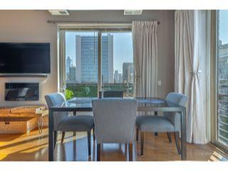 Property in Chicago, IL 60610 thumbnail 2