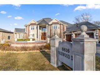 Property in Dearborn Heights, MI 48127 thumbnail 0