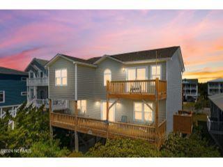 Property in Oak Island, NC thumbnail 2