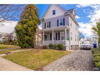 Property in Hasbrouck Heights, NJ 07604 thumbnail 1