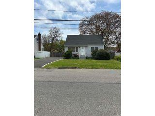 Property in Lindenhurst, NY 11757 thumbnail 0