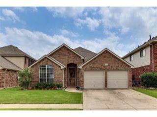 Property in Grand Prairie, TX thumbnail 6